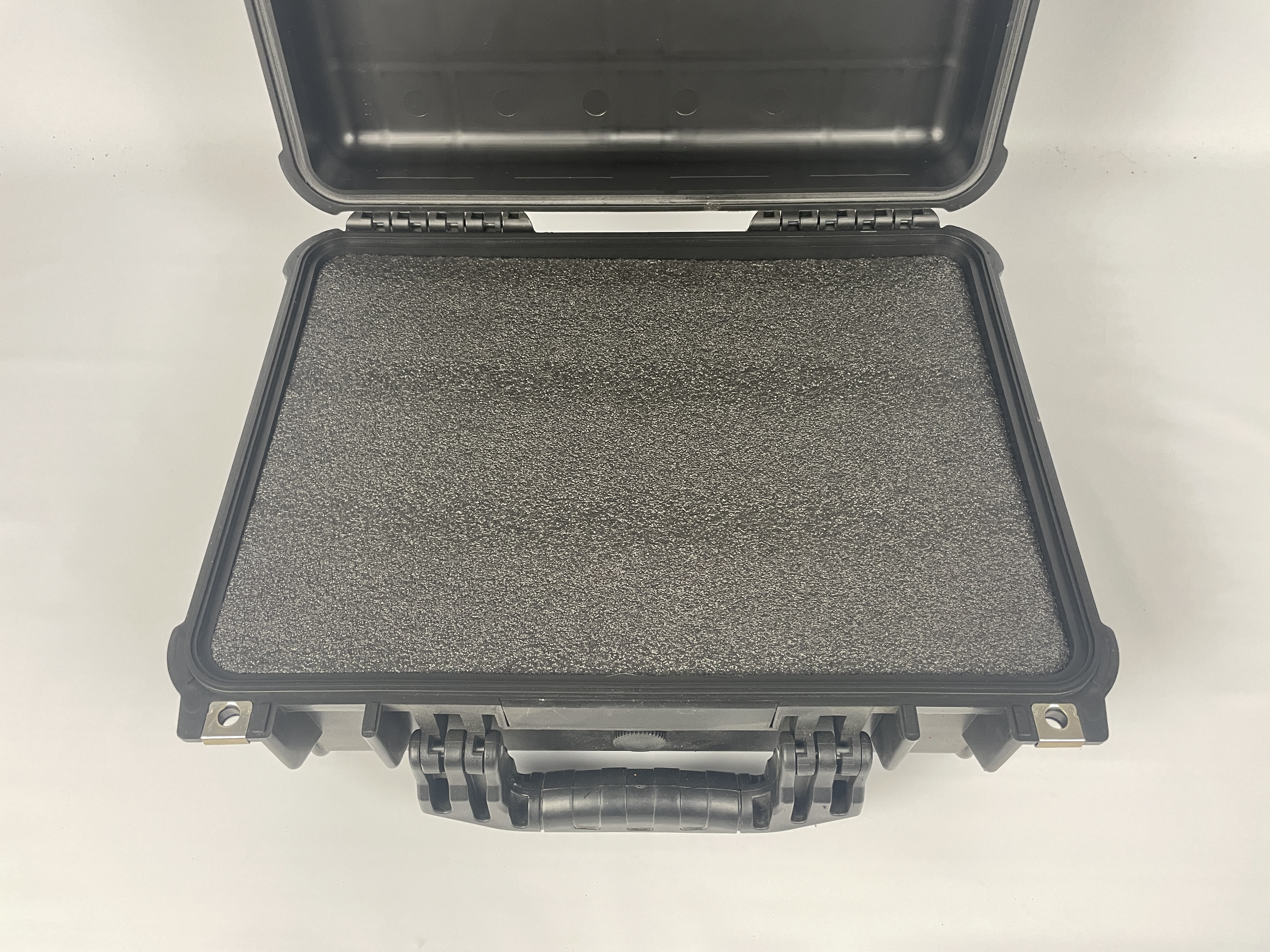 Apache 4800 Weatherproof Dust Proof Protective Case 18 x 12-7/8